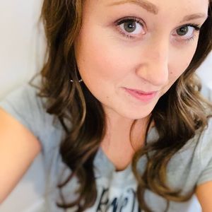 Meet your Posher, Genna